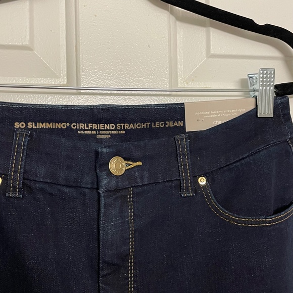 Chico's So Slimming Girlfriend Jeans In Quill Rinse Indigo Wash, Size 6 or Small - Picture 16 of 16